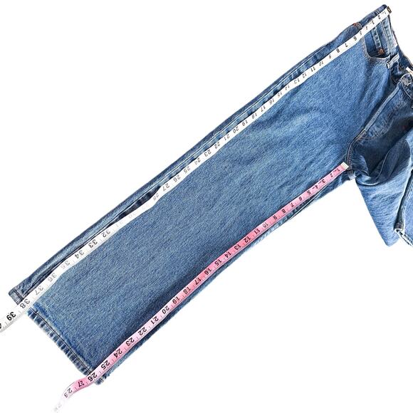 Levi’s x Hello Kitty Ribcage Straight Ankle Jean Button Fly Denim Blue 28 - Picture 13 of 15